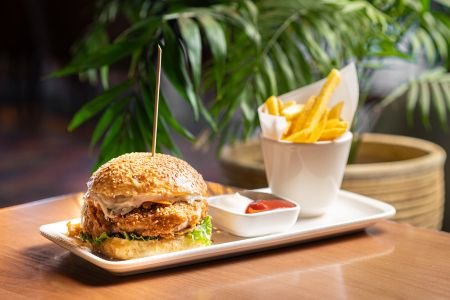 Naggetsli burger